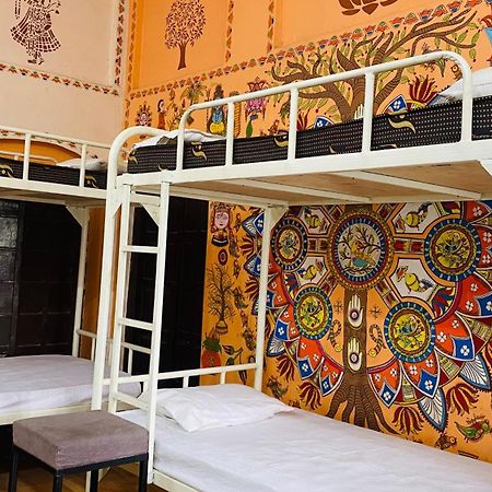 Rudra Home Stay Варанаси Экстерьер фото